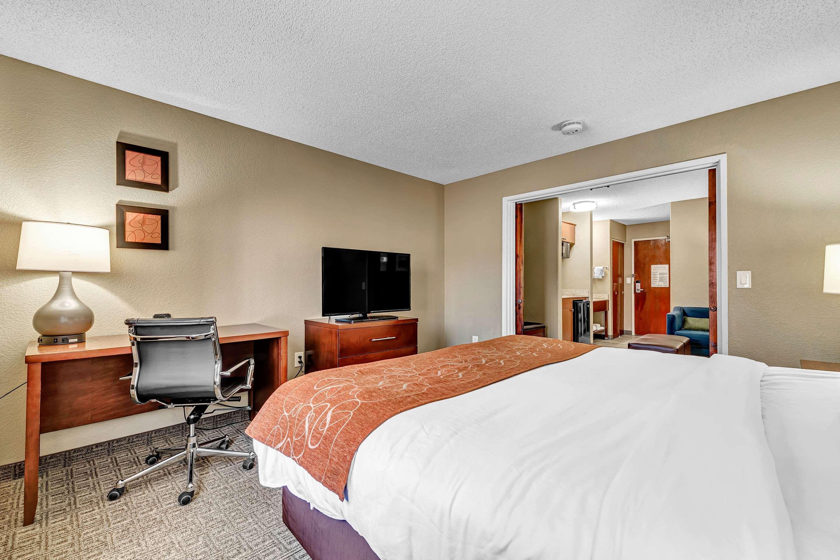 Comfort Suites Lakewood - Denver Exteriör bild
