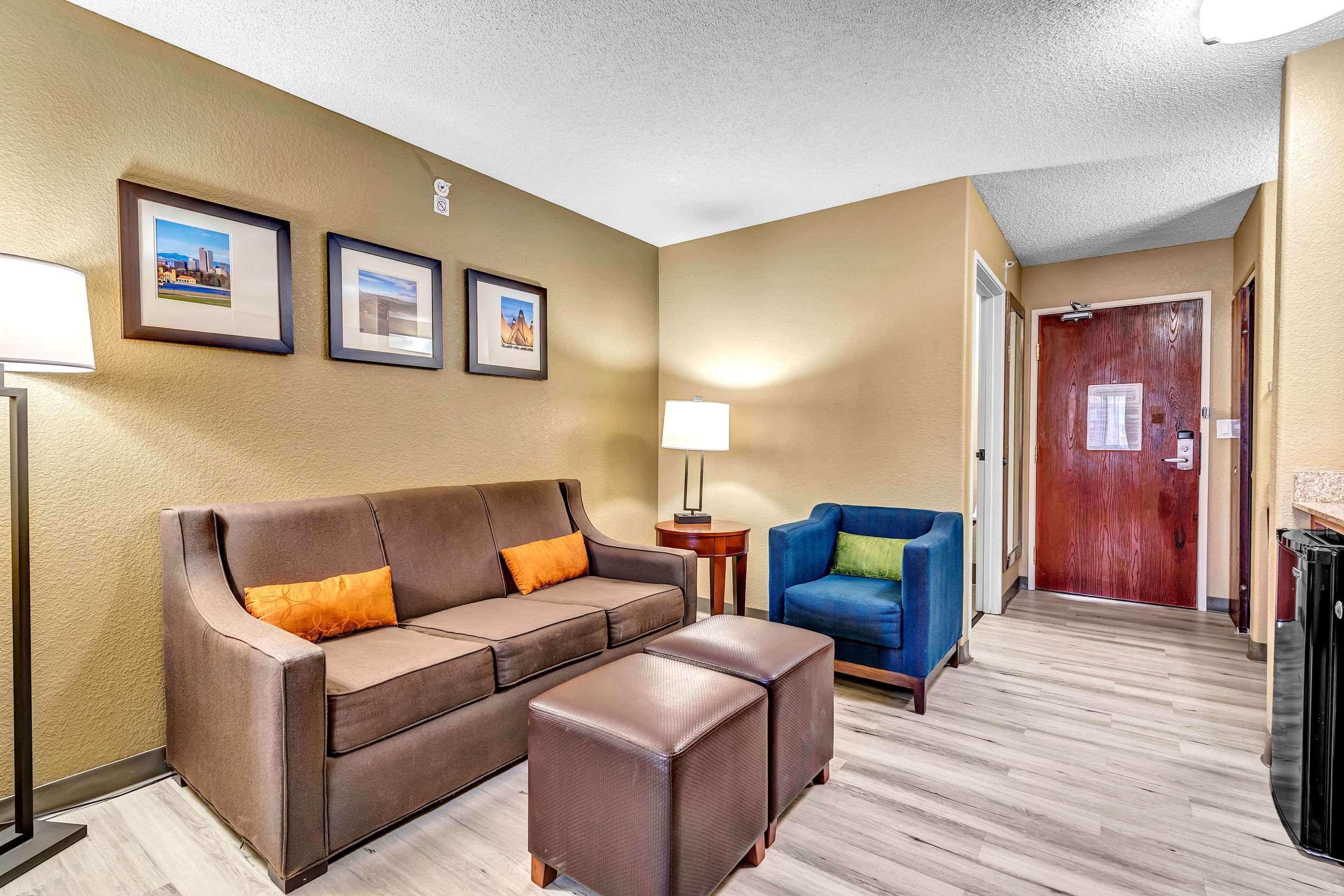 Comfort Suites Lakewood - Denver Exteriör bild